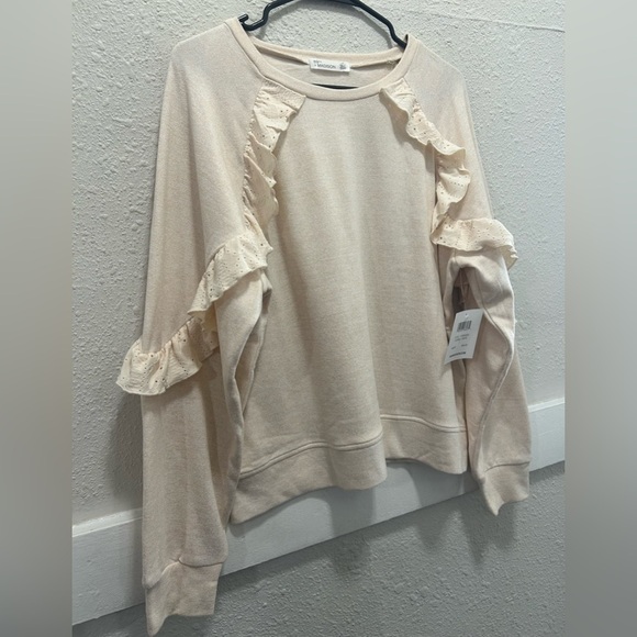 89th + Madison Oatmeal Ruffle Sweatshirt NWT L - Picture 4 of 6